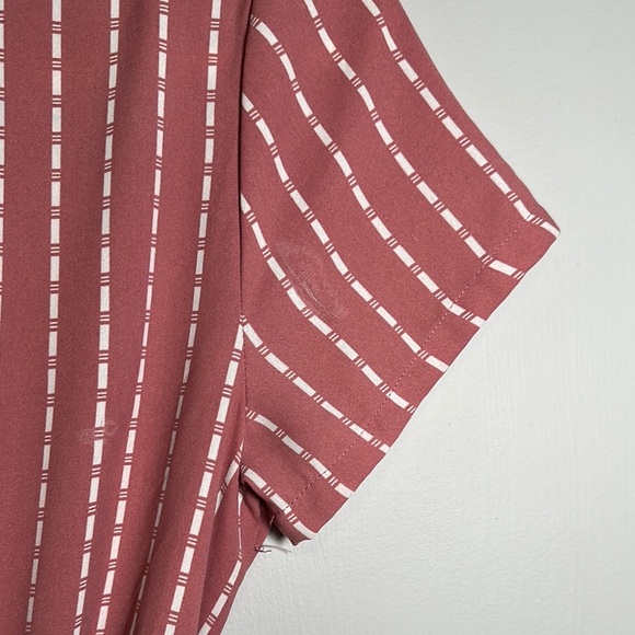 Amazon Elegant Striped Pinkish/Red Dress with Tie Waist Vneck Size Medium - Picture 9 of 10